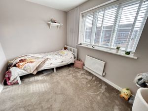 Bedroom- click for photo gallery